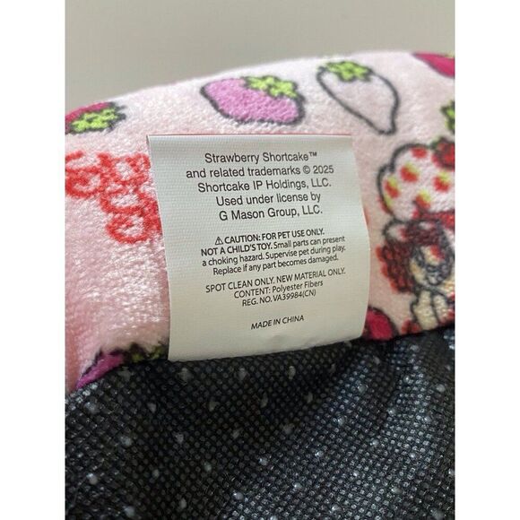 Strawberry Shortcake Dog Cat Pet Cuddler Bed 20 X 16 X 6” Pink Soft Velvet NEW - Picture 12 of 16